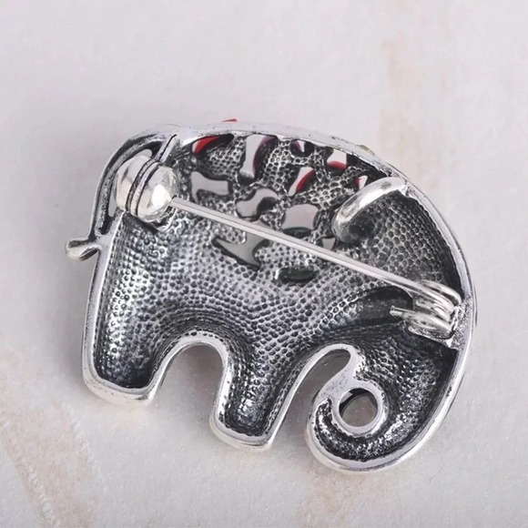 VQ Thailand Elephant Brooch - Picture 2 of 7